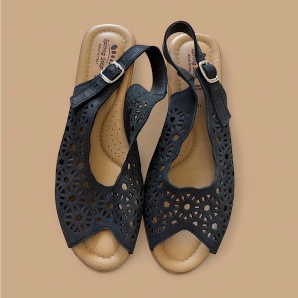 Spring Step Black Cut-Out Wedges - Picture 2 of 6